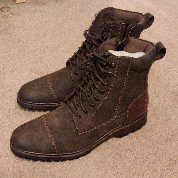 dockers boots